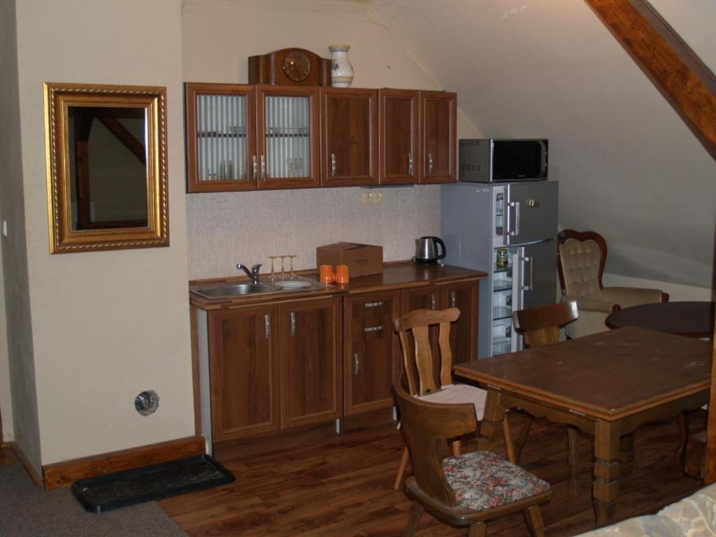 Penzion Gutska Krcma Trinec Exterior foto