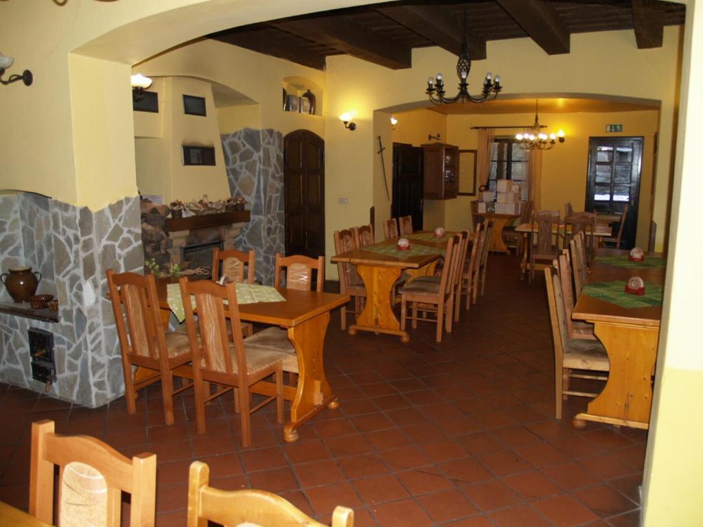 Penzion Gutska Krcma Trinec Exterior foto