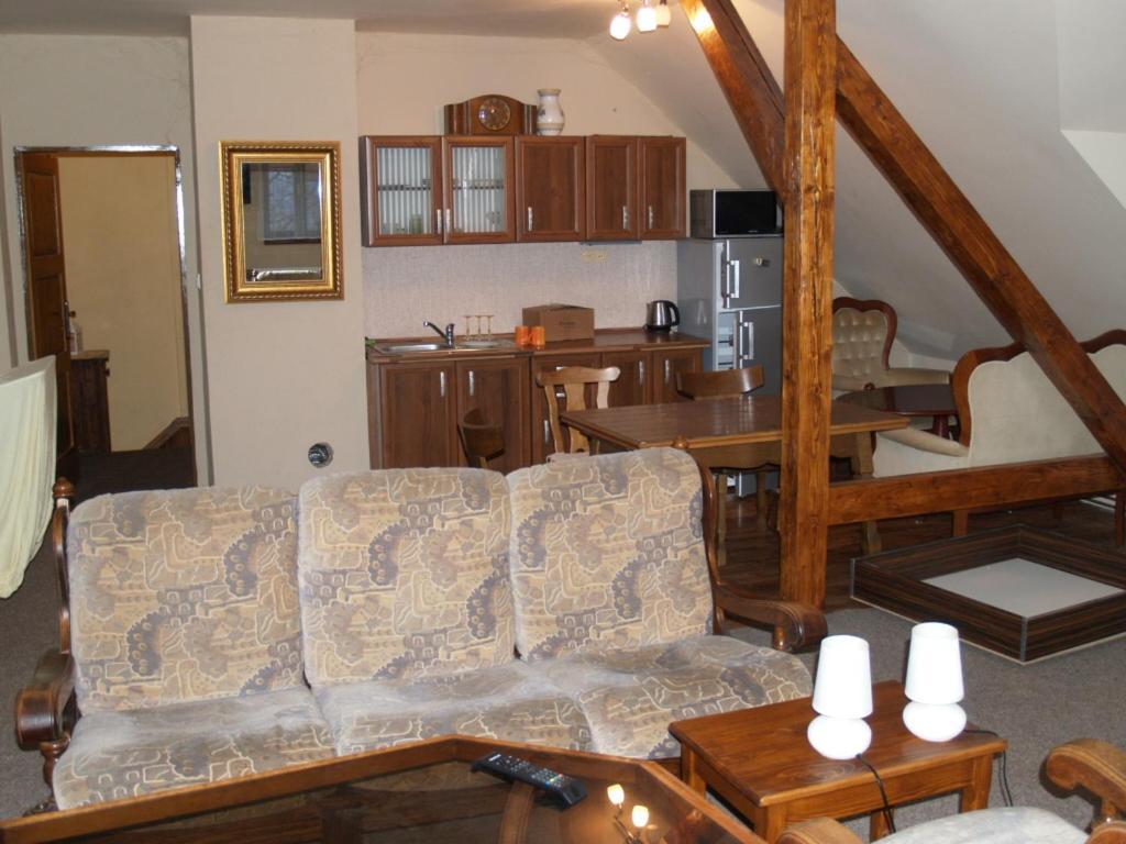 Penzion Gutska Krcma Trinec Exterior foto